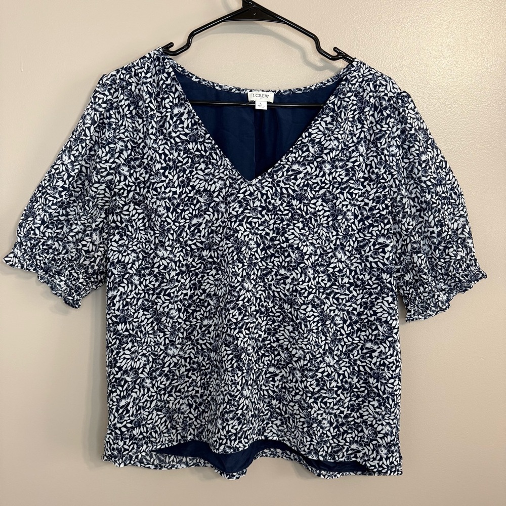J. Crew Factory Navy White‎ Floral Ruffled Short Sleeve V-neck Lined Blouse L